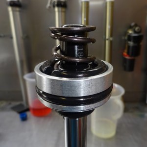 Alternative view of Cap shock seal head mounting KIT 5 pieces