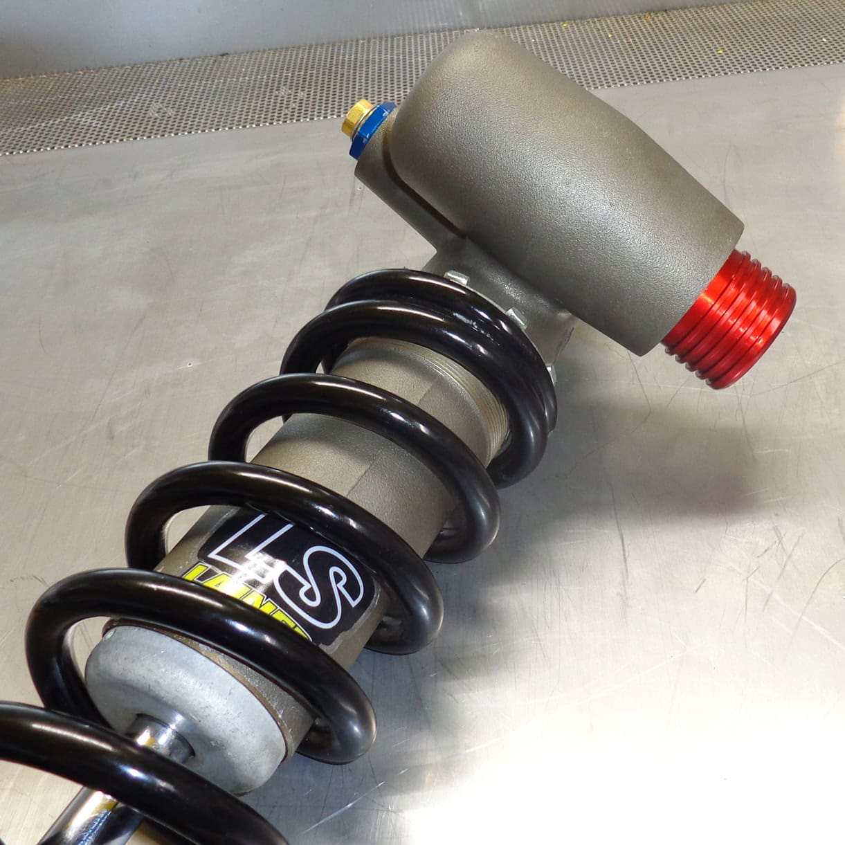 Reservoir Cap Showa CRF 450 '17 WITHOUT electric start - Image 3